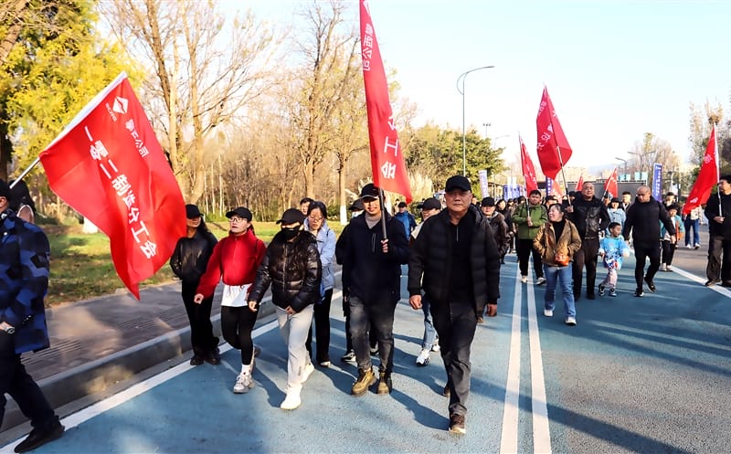 ������˾���С�ӭ�´���չδ�����������˶�