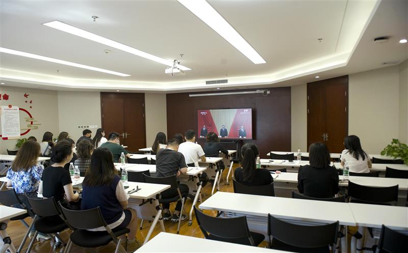 ��ͨ���輯����ί��֯�����տ���ף�й��������������Ž���100������