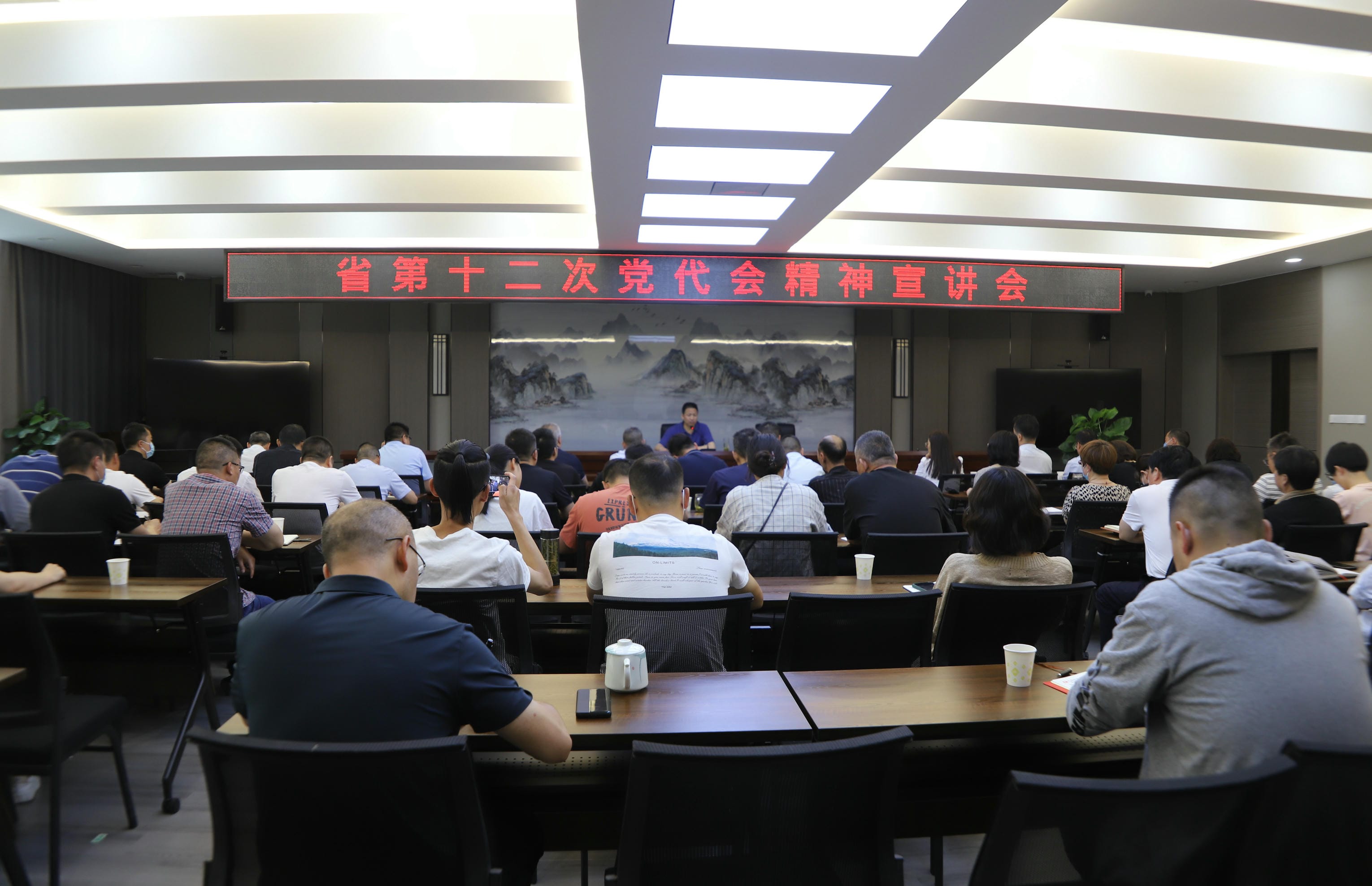 ͿТ��һ�е�����һ��ӿ�չ����ʽ�ϵ����