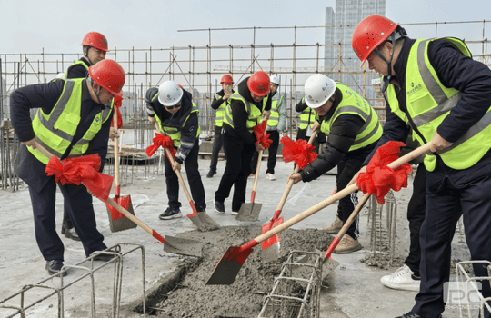 �����Ͻ��輯�ųн��Ŀ��а칫����ҵ��������ʩ��Ŀ����ṹ�ⶥ