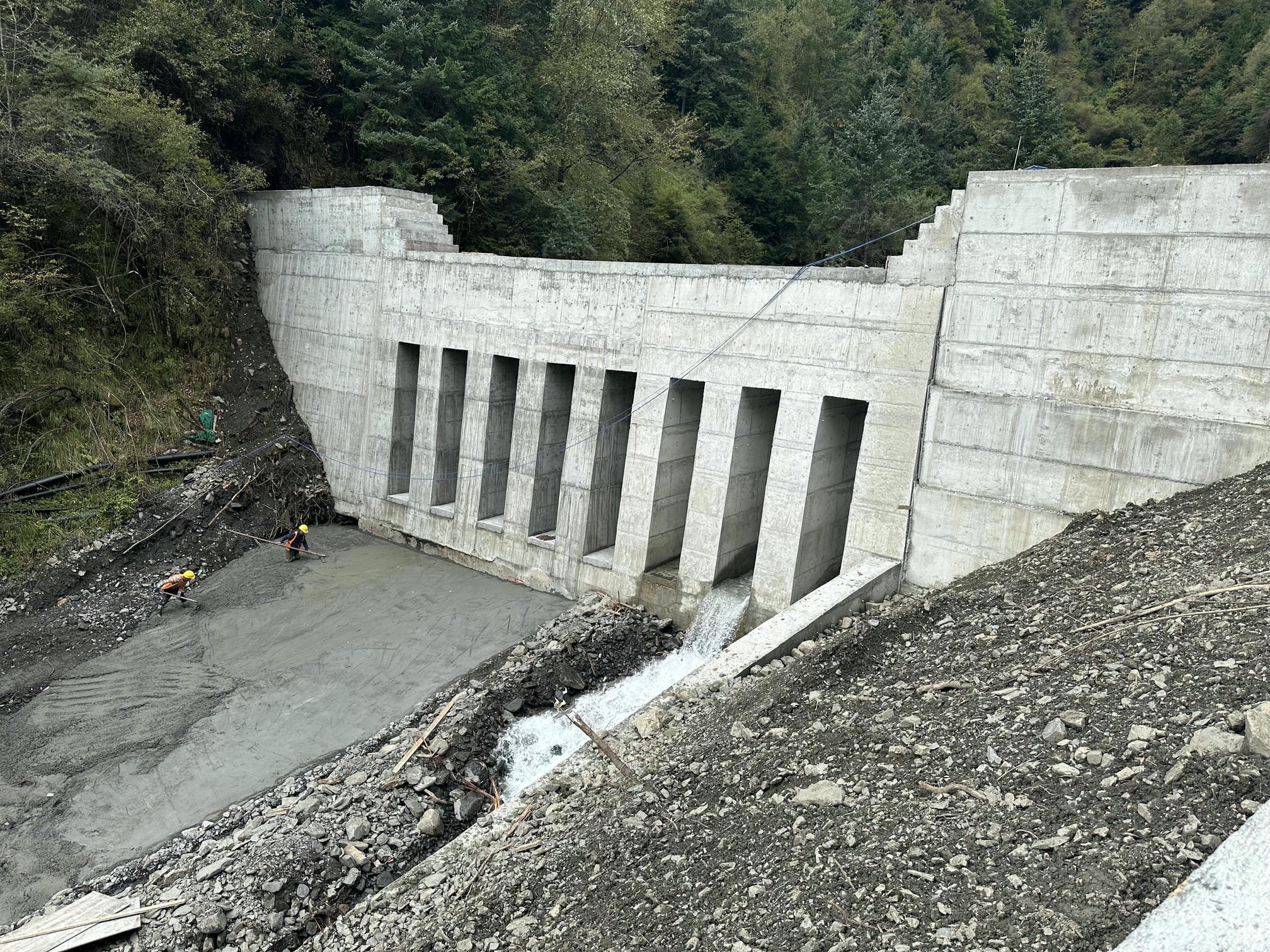 �����ƽ�����������Ŀ�������η��ּ����徲����